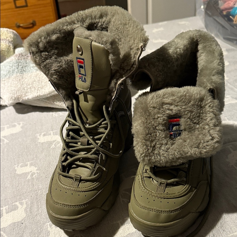 Fila Women's Lace Up Boots - Olive